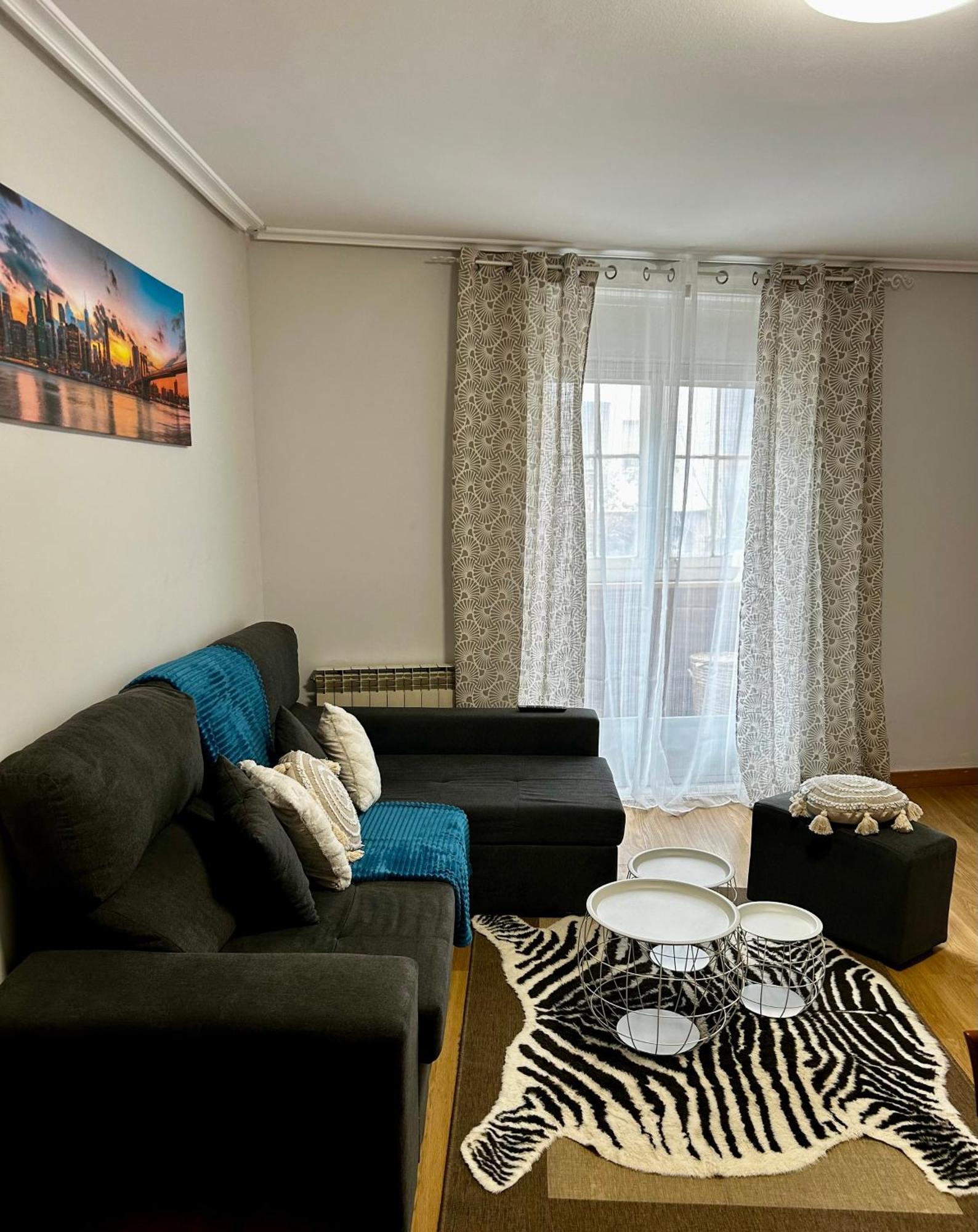 Breton 50 Apartment Logrono Luaran gambar